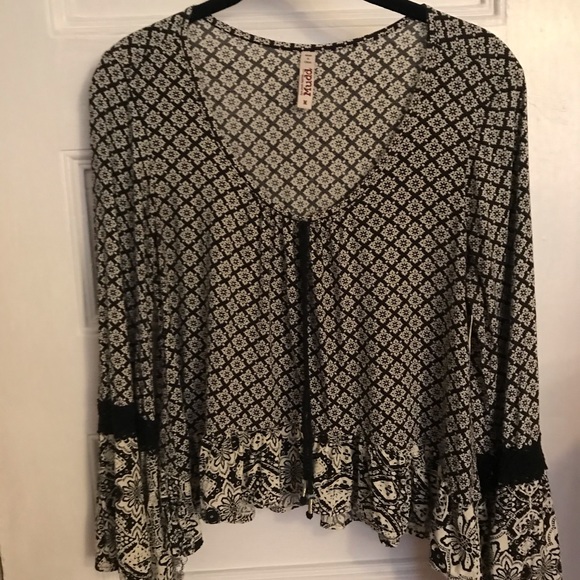 🌸 Mudd Boho blouse - Picture 3 of 8